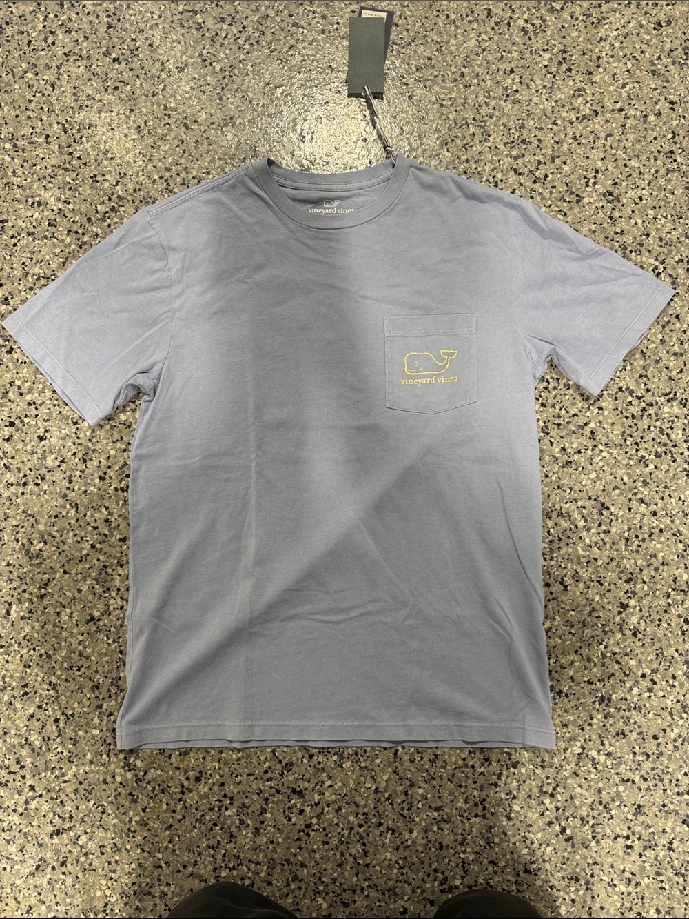 Vineyard Vines Men’s Pocket Tee in Light Lavender with Yellow Logo